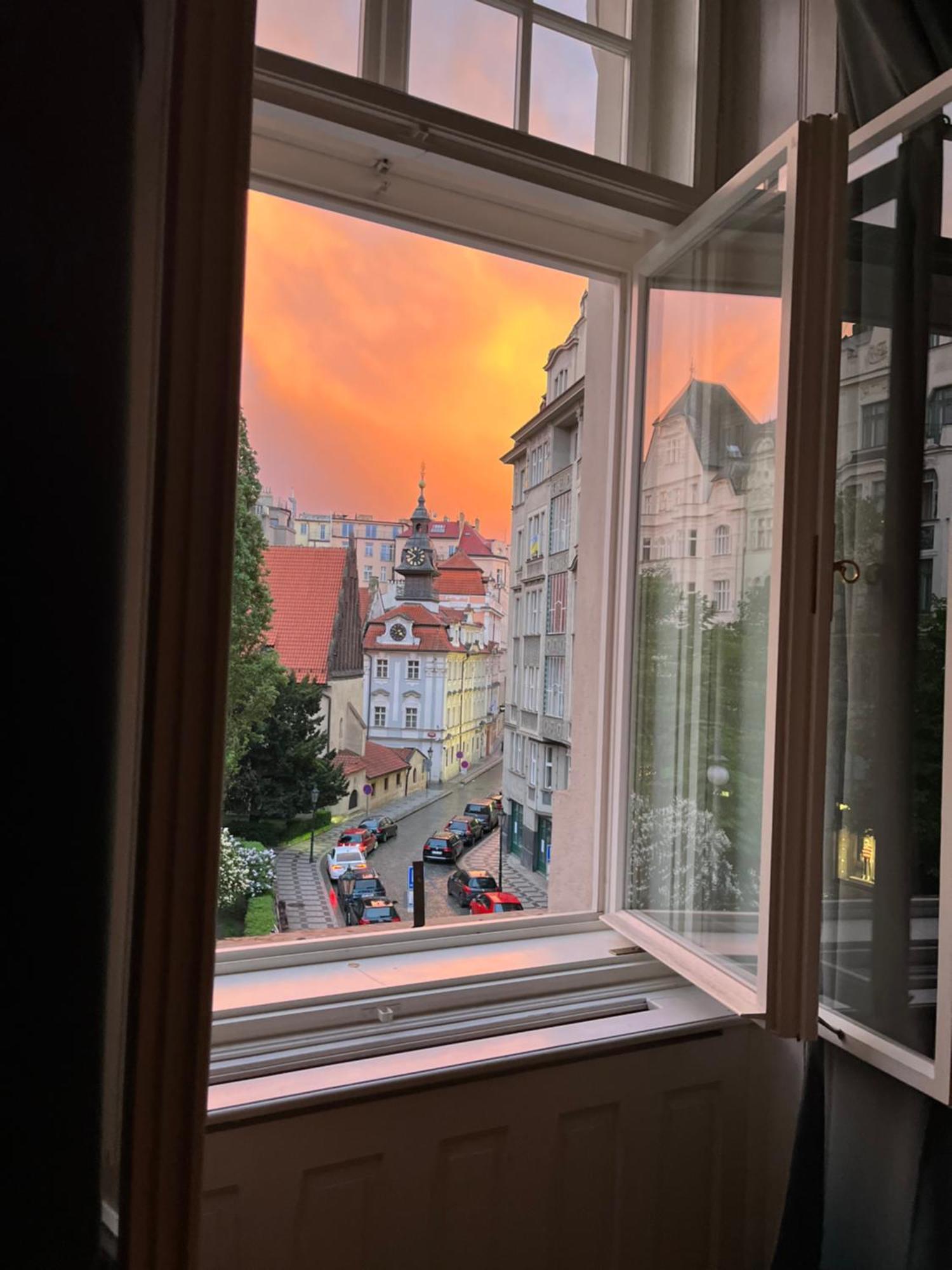 Central Apartments Parizska Прага Экстерьер фото