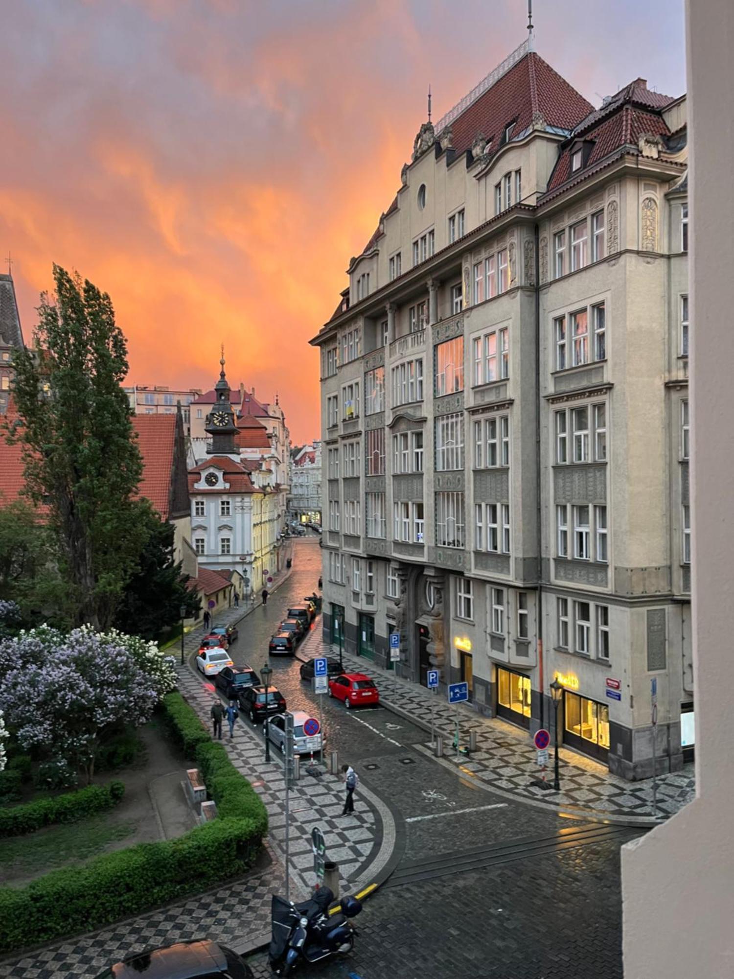 Central Apartments Parizska Прага Экстерьер фото