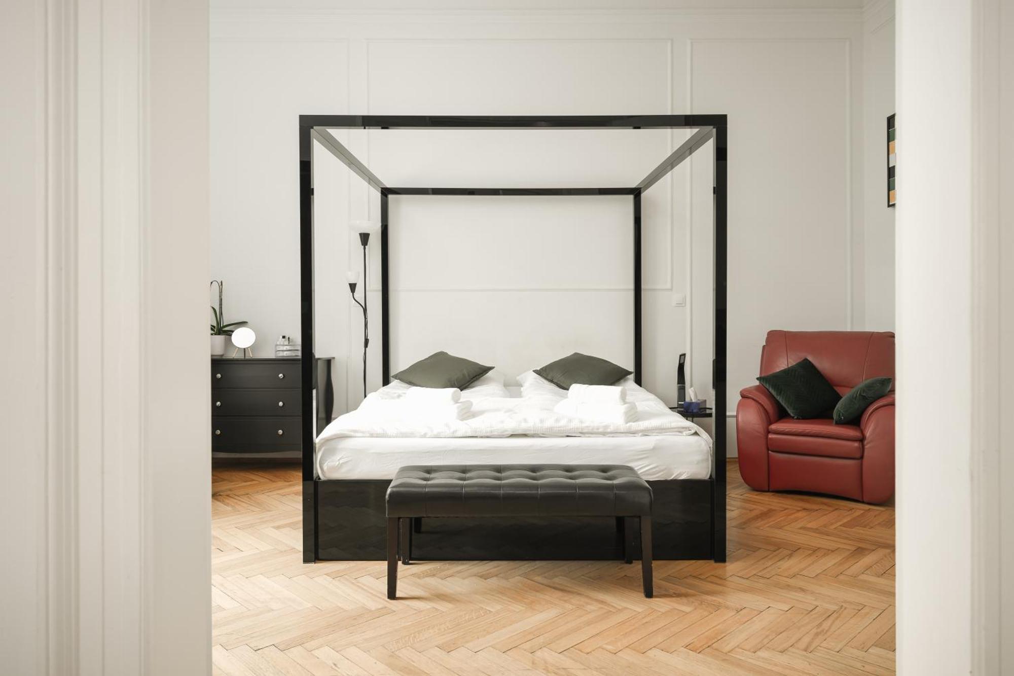 Central Apartments Parizska Прага Экстерьер фото